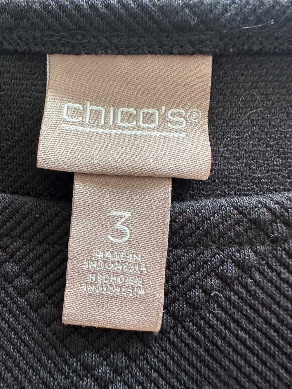Chico's Black Quilted Balloon-Sleeve top, size XL (3) - Picture 7 of 12